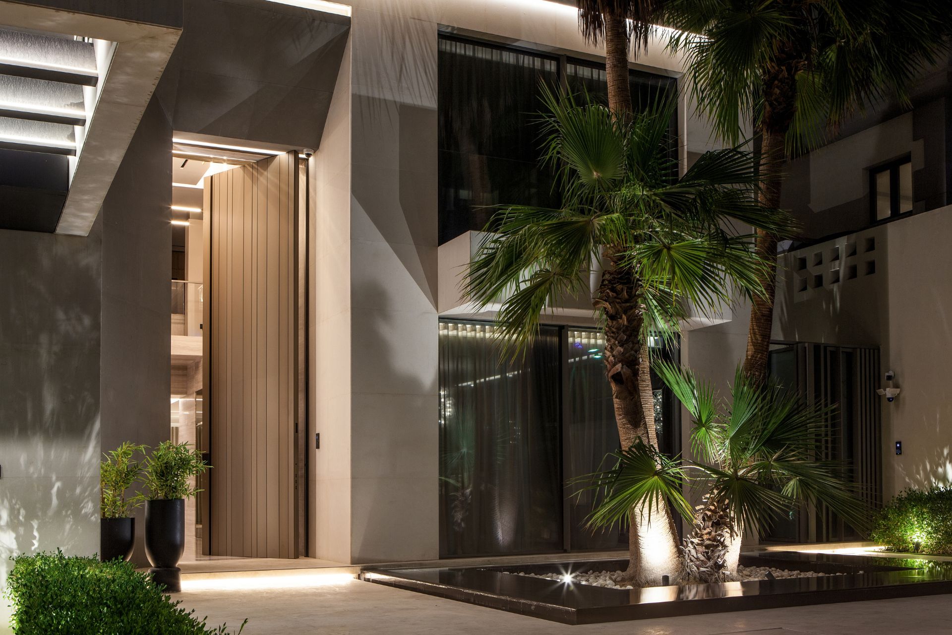 Luminosa Synua in una prestigiosa villa a Palm Jumeirah – Residenza privata di lusso - Oikos