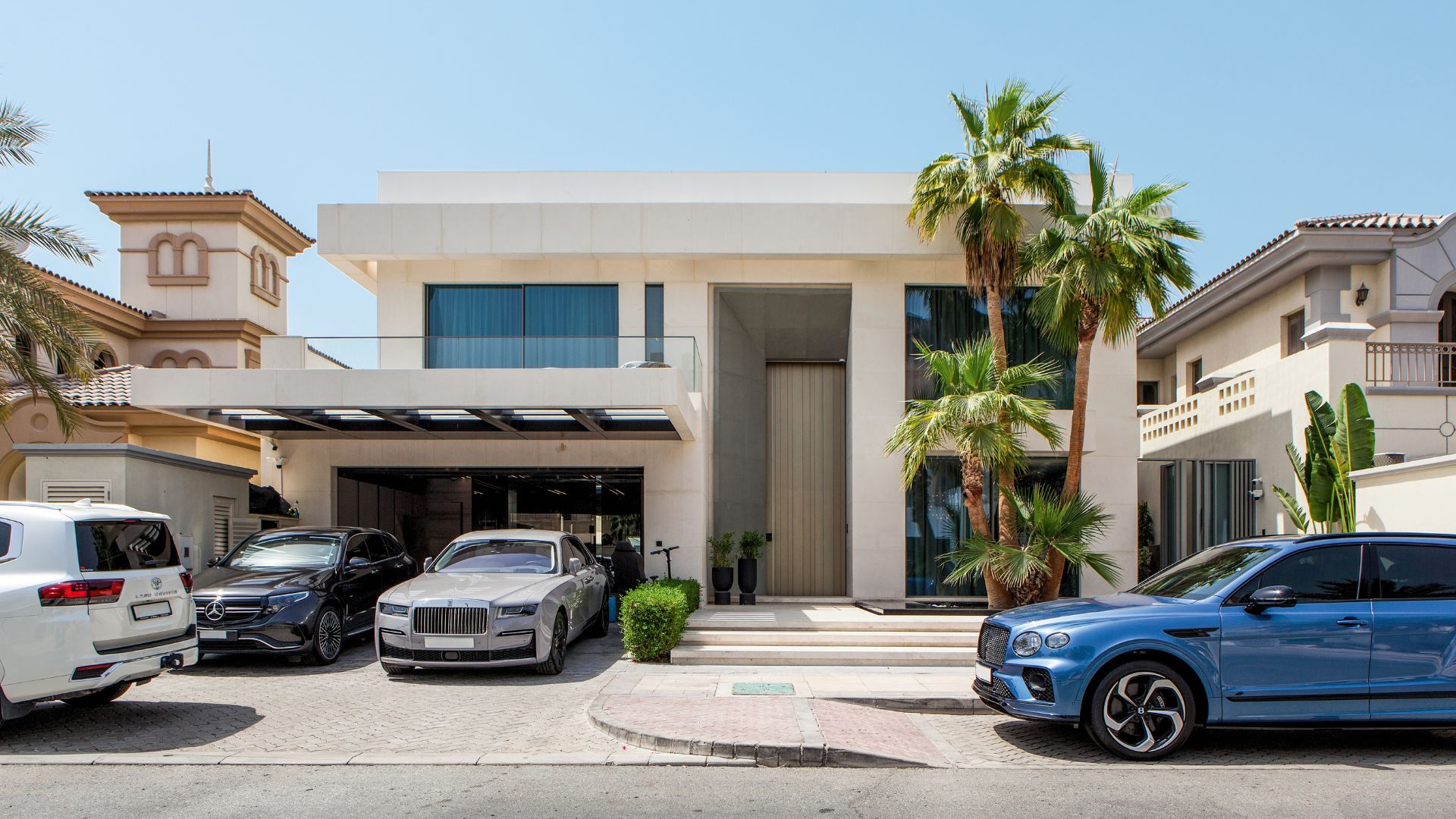 Luminosa Synua in una prestigiosa villa a Palm Jumeirah – Residenza privata di lusso - Oikos